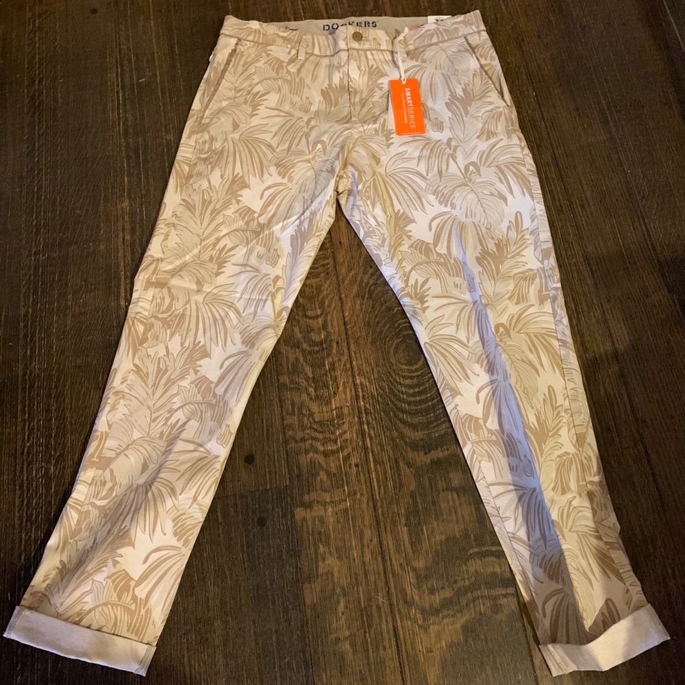 Dockers Chino Slim fit Tropical Leaf Print NWT